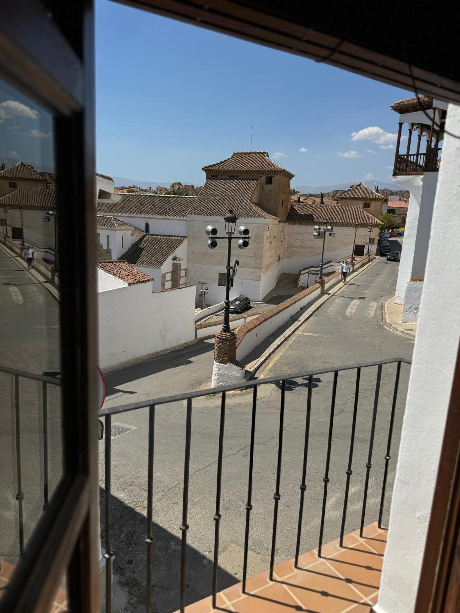 Apartamentos Penaflor Guadix Exteriör bild
