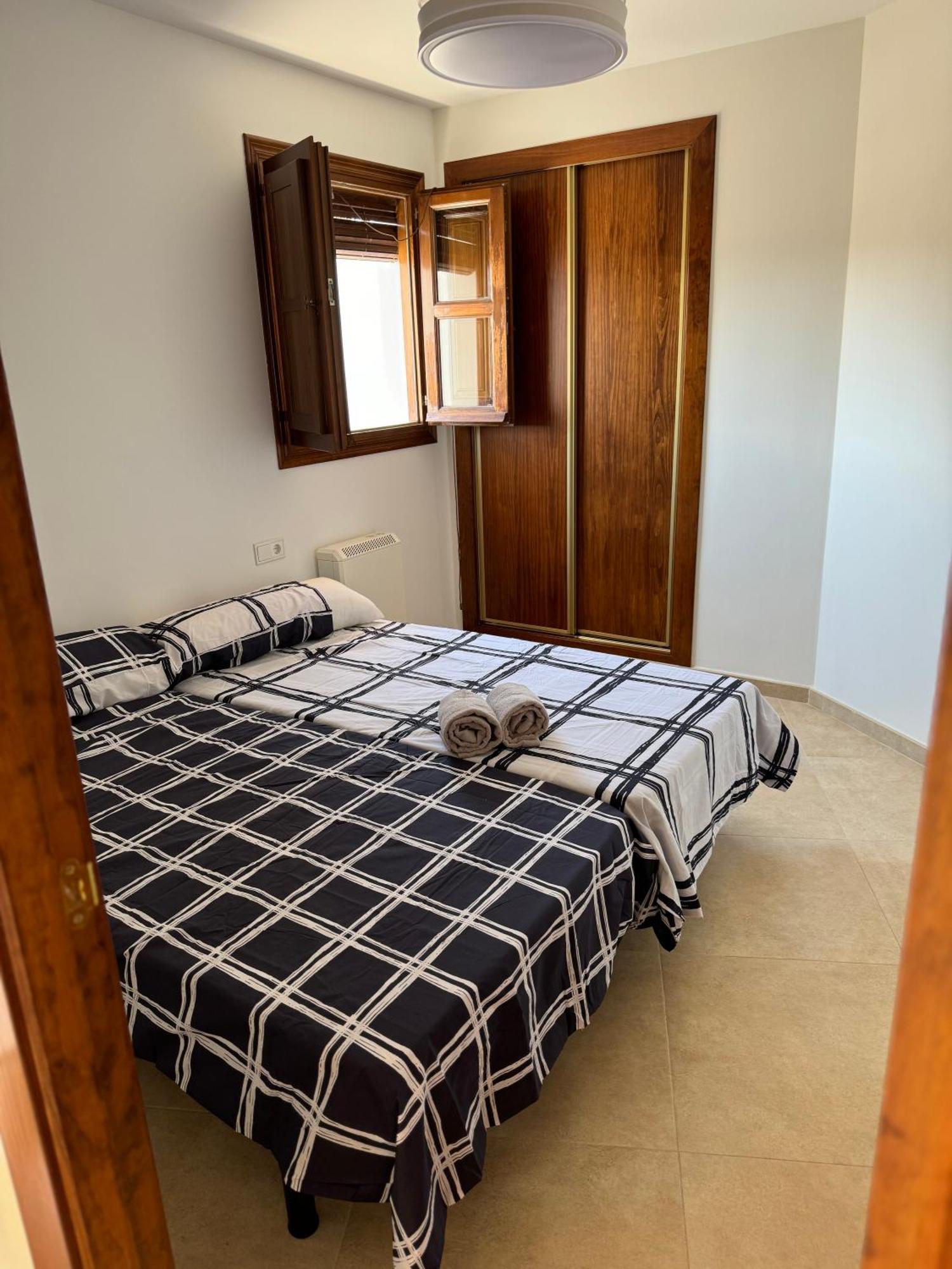 Apartamentos Penaflor Guadix Exteriör bild